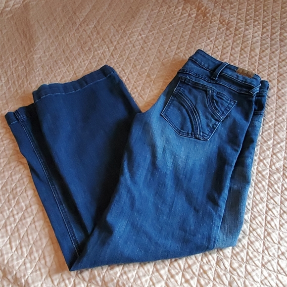 Ariat Denim - 31r Trouser Jean's by Ariat darkwash pocket design